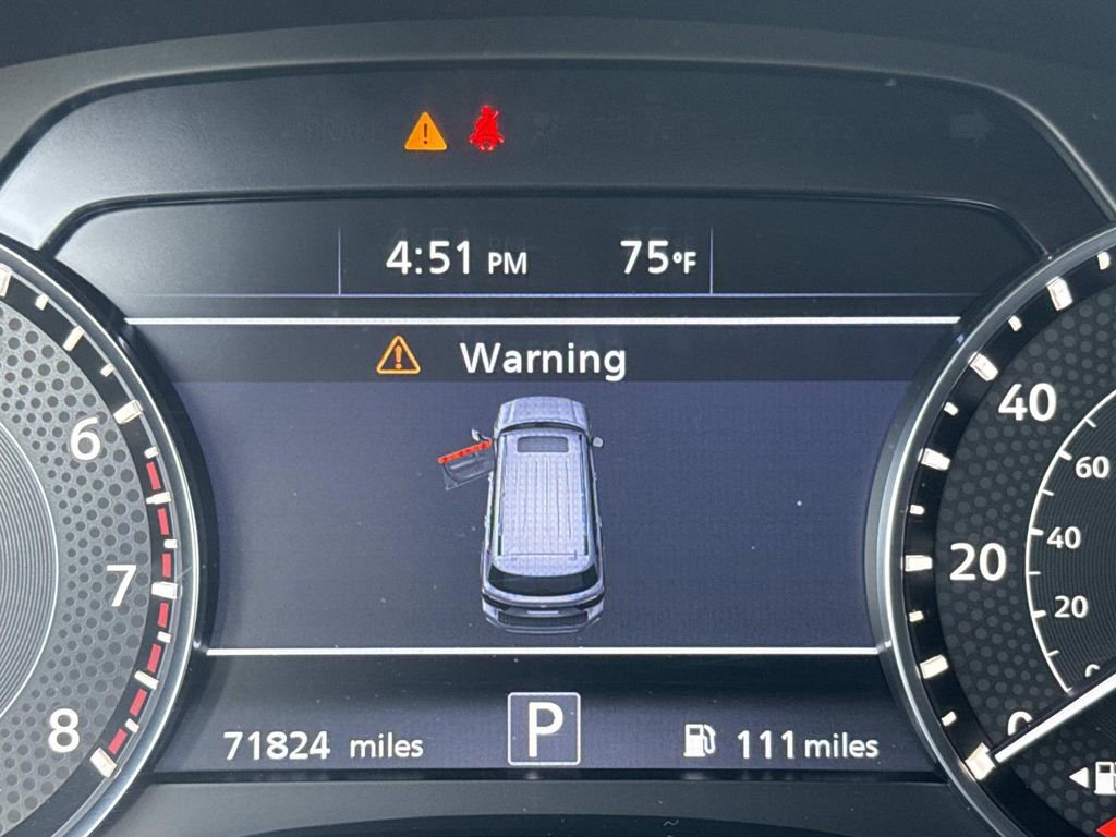 Used 2023 Nissan Armada SL w/ Captain's Chairs Package image 42