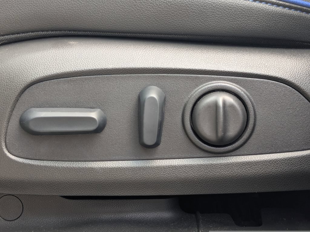 Used 2025 Buick Encore GX Sport Touring w/ Comfort Package FWD image 20