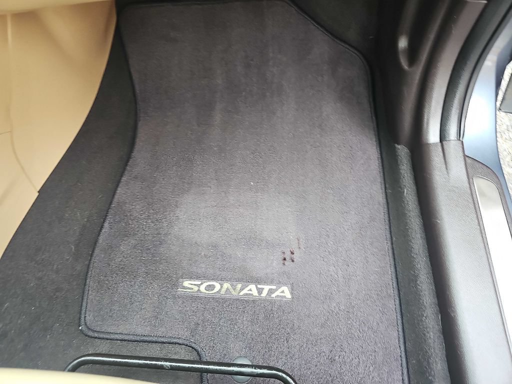Used 2010 Hyundai Sonata Limited w/ Navigation Pkg 6 FWD image 22