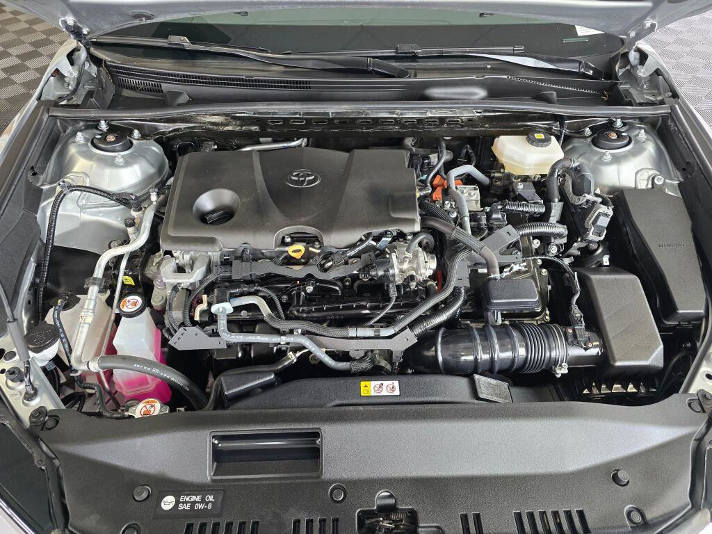Used 2025 Toyota Camry LE FWD image 9