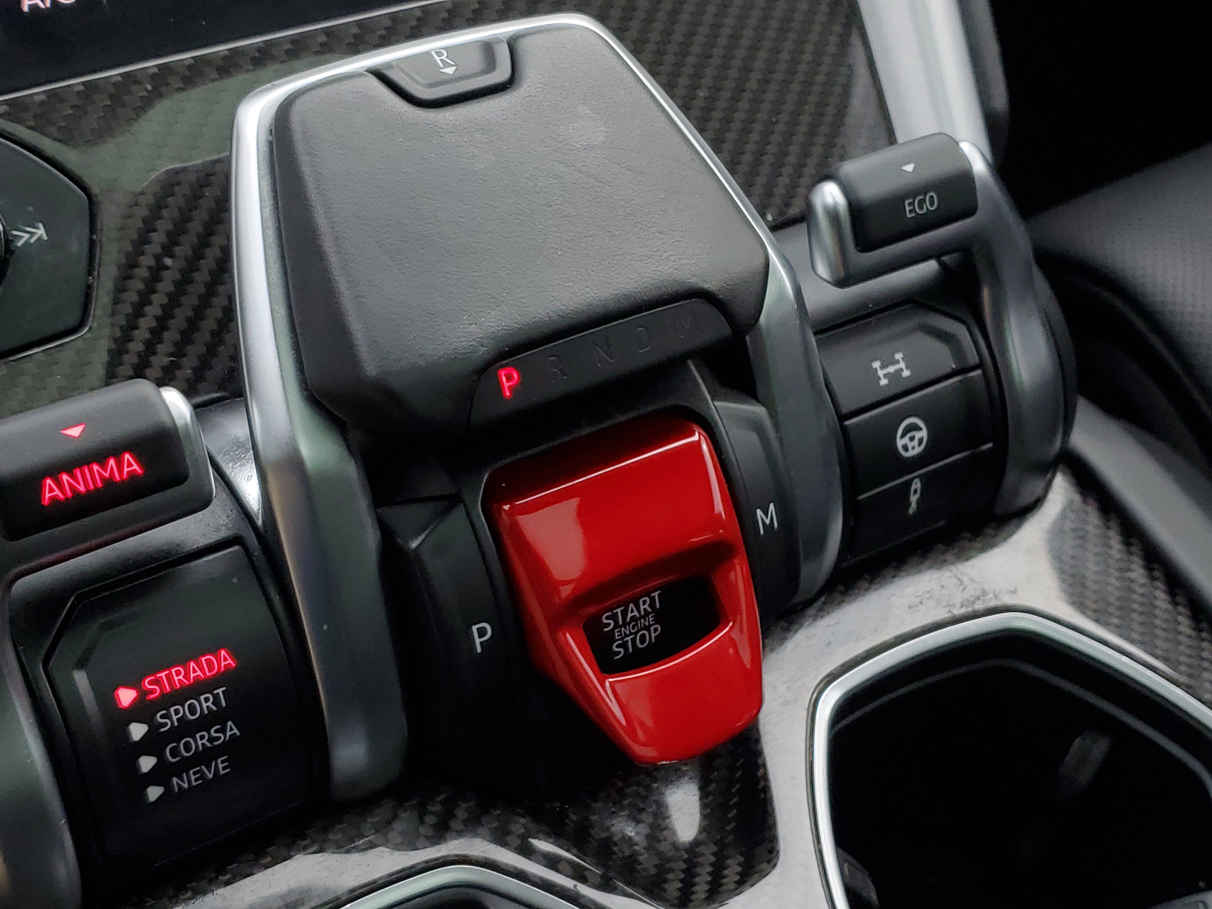 Used 2021 Lamborghini Urus image 39