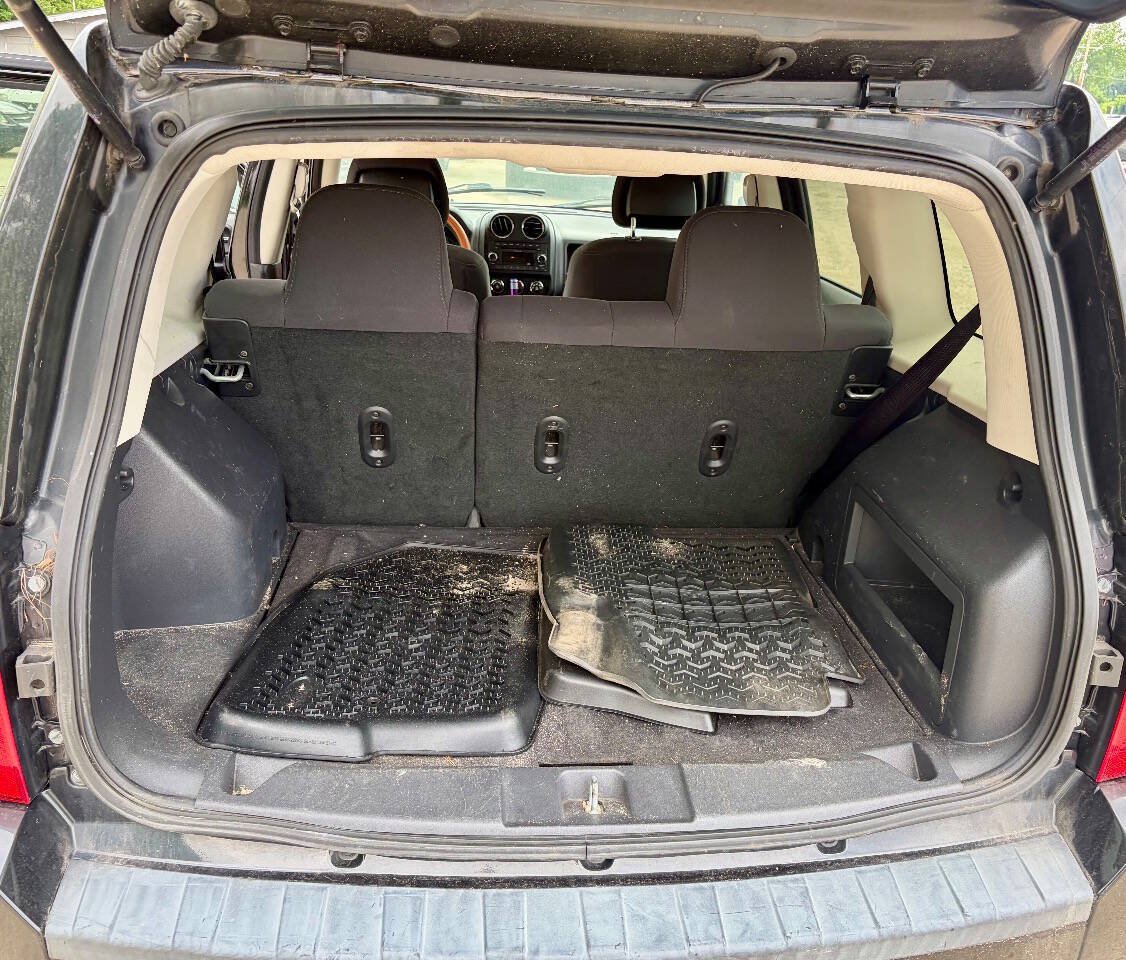 Used 2010 Jeep Patriot Sport FWD image 15