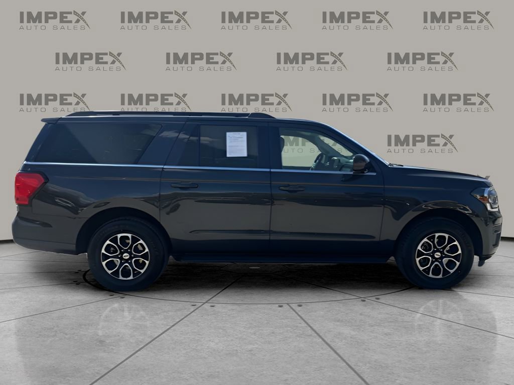 Used 2024 Ford Expedition Max XLT image 6