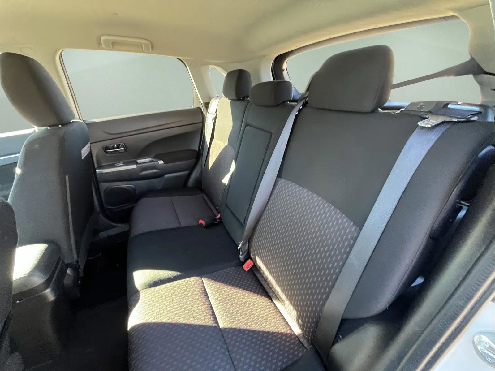 Used 2018 Mitsubishi Outlander Sport ES AWD/4WD image 26