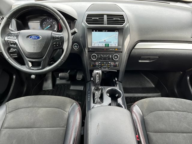 Used 2018 Ford Explorer XLT w/ Equipment Group 202A AWD/4WD video 2