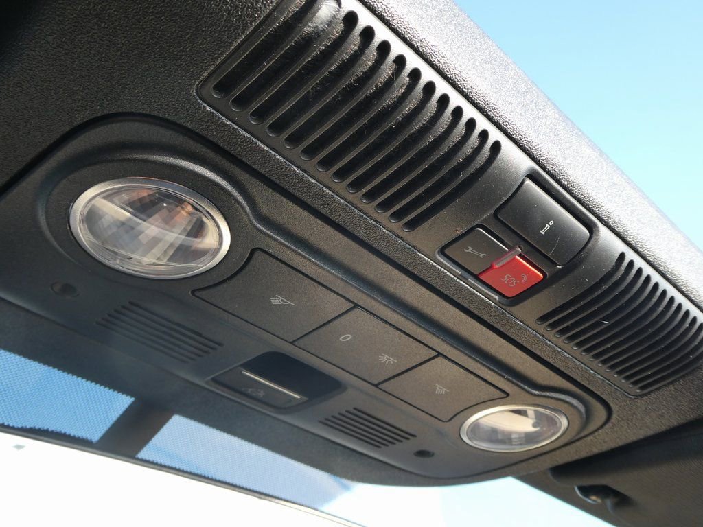 Used 2019 Volkswagen Beetle 2.0T SE image 37