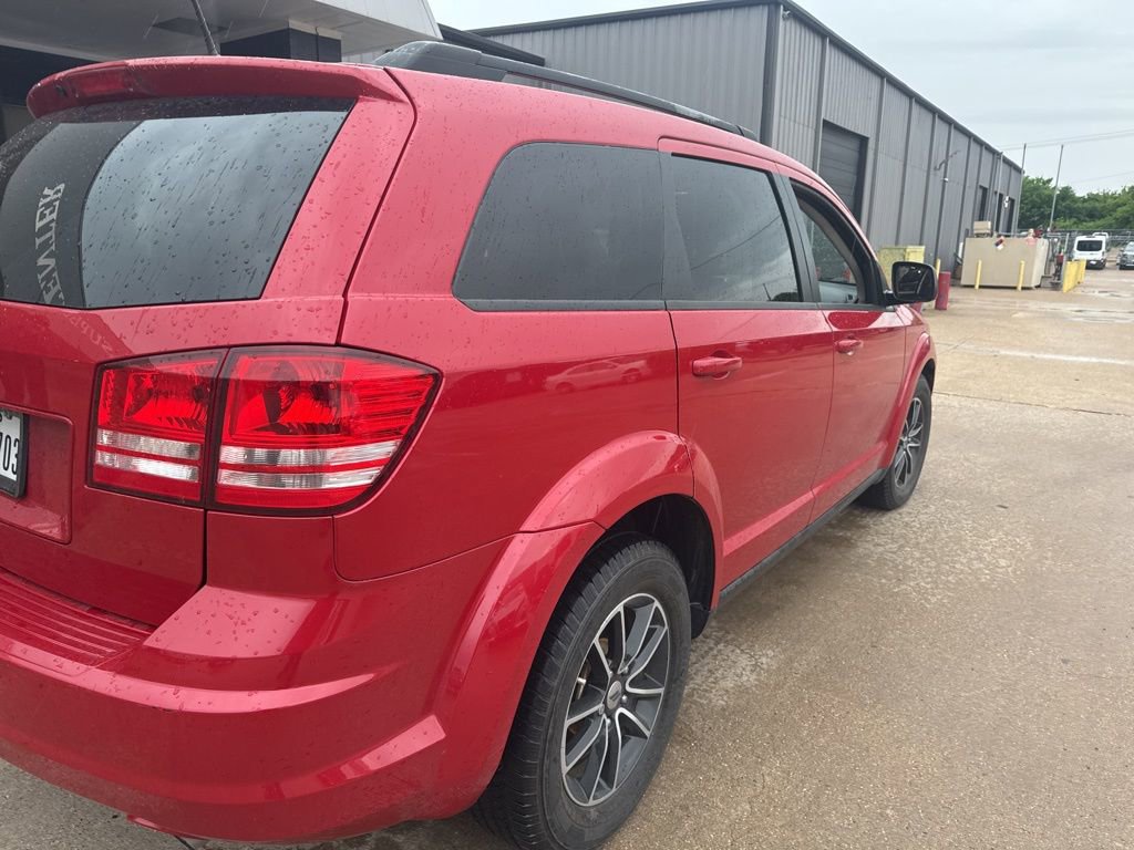 Used 2018 Dodge Journey SE w/ Connectivity Group FWD image 5