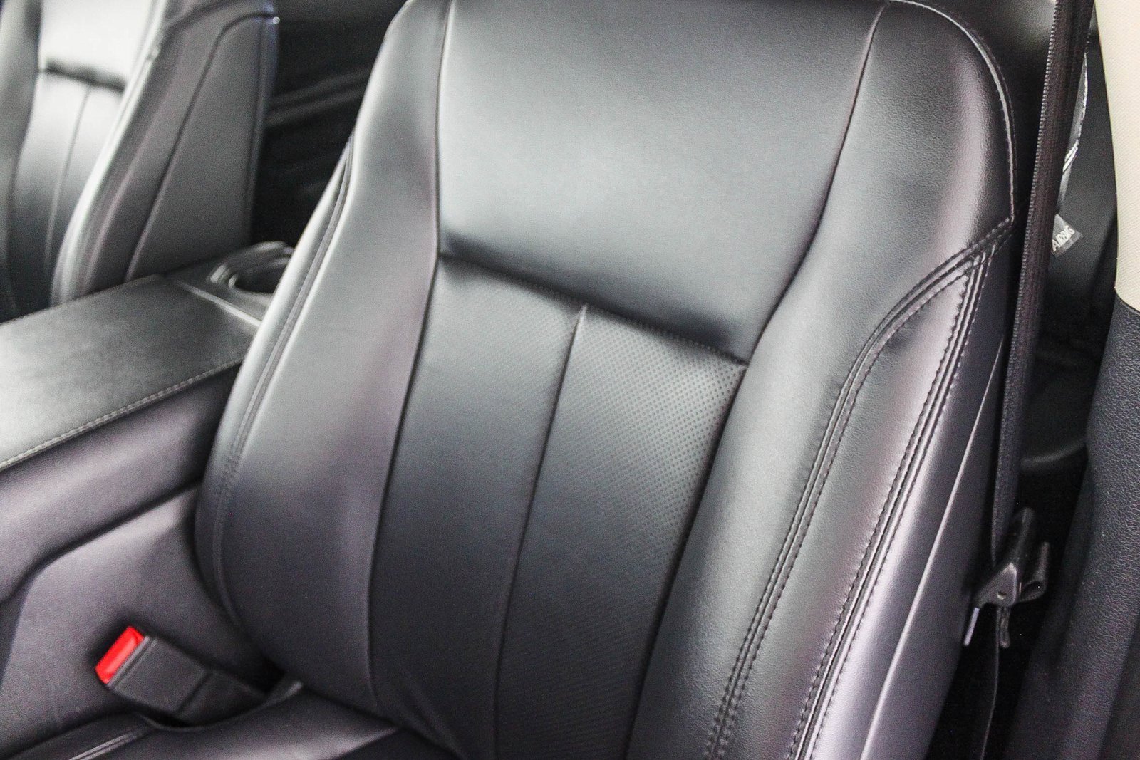 Used 2024 Ford Expedition XLT image 23