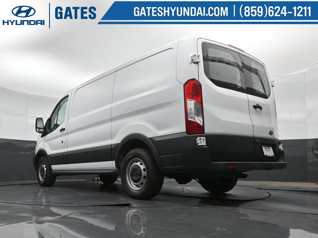 Used 2017 Ford Transit 150 130 Low Roof RWD image 40