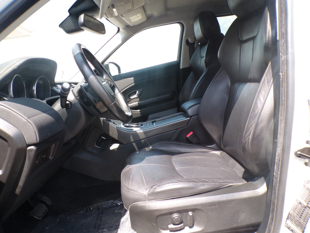 Used 2018 Land Rover Range Rover Evoque SE AWD/4WD image 22