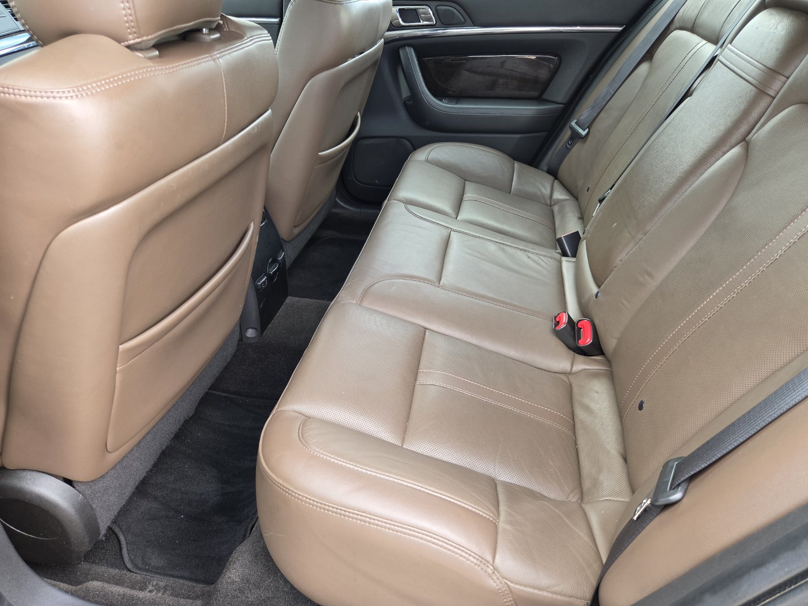 Used 2016 Lincoln MKS w/ Equipment Group 101A FWD image 28