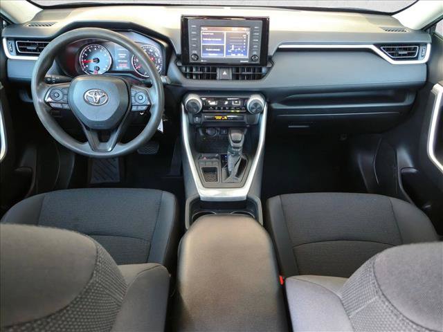 Used 2020 Toyota RAV4 LE FWD image 17