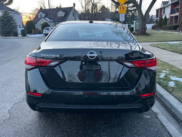 Used 2025 Nissan Sentra SV image 5