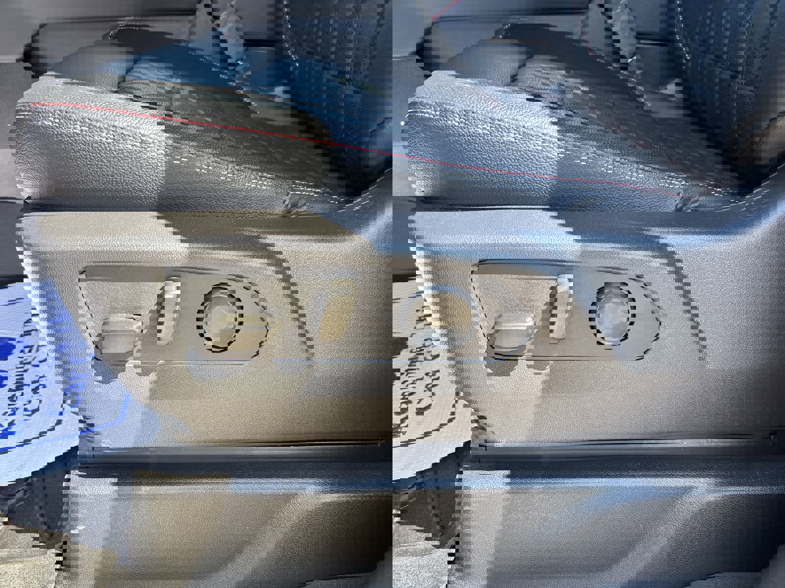 New 2025 Chevrolet Suburban Premier image 15