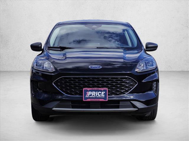 Used 2022 Ford Escape SE image 2