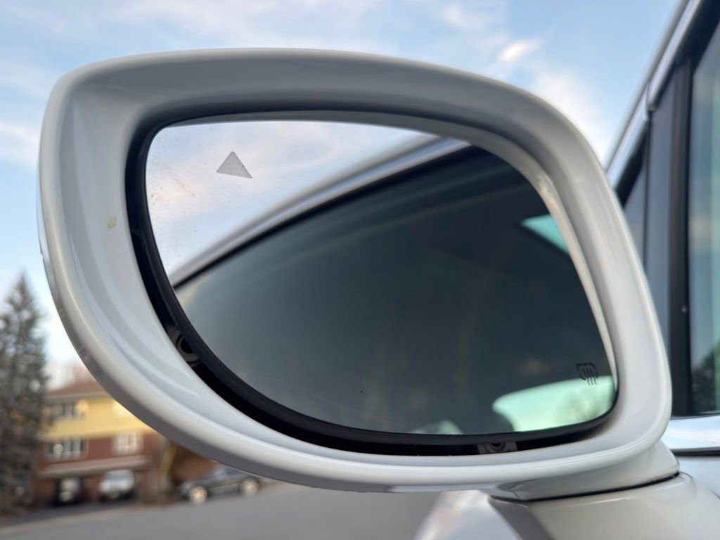 Used 2018 Chrysler Pacifica Touring-L FWD image 10