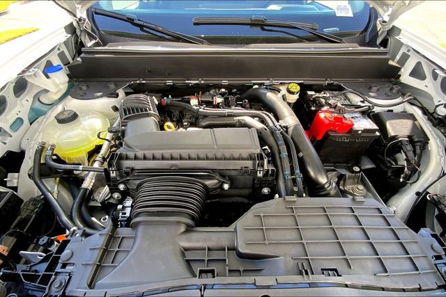 New 2025 Ford Maverick Lobo image 11