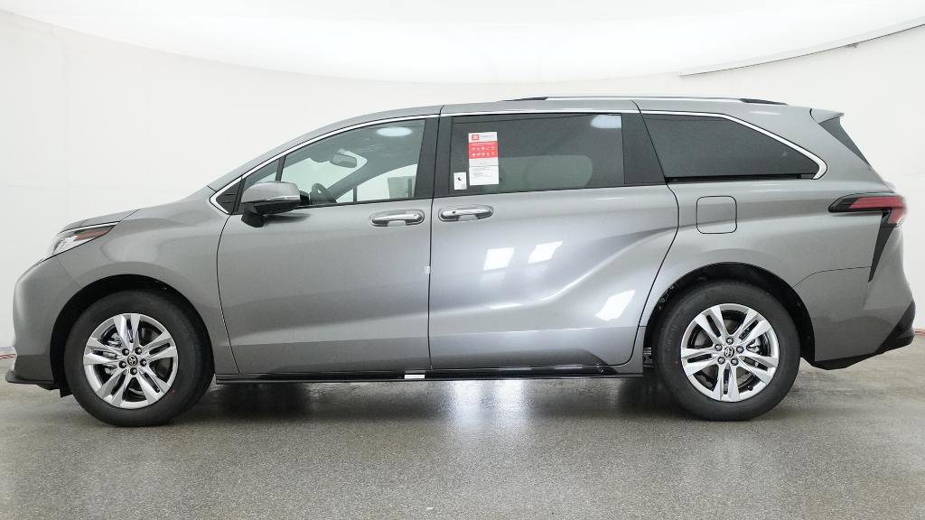 New 2026 Toyota Sienna Limited FWD image 22