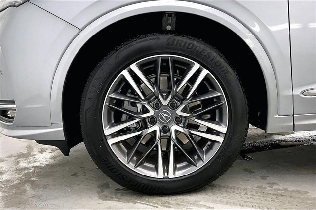 Used 2025 Acura MDX w/ Advance Package image 10