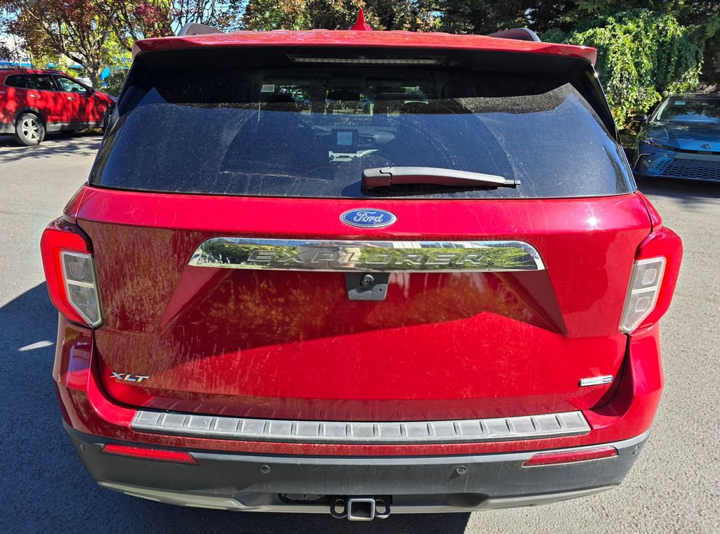 Used 2020 Ford Explorer XLT w/ Equipment Group 202A AWD/4WD image 5
