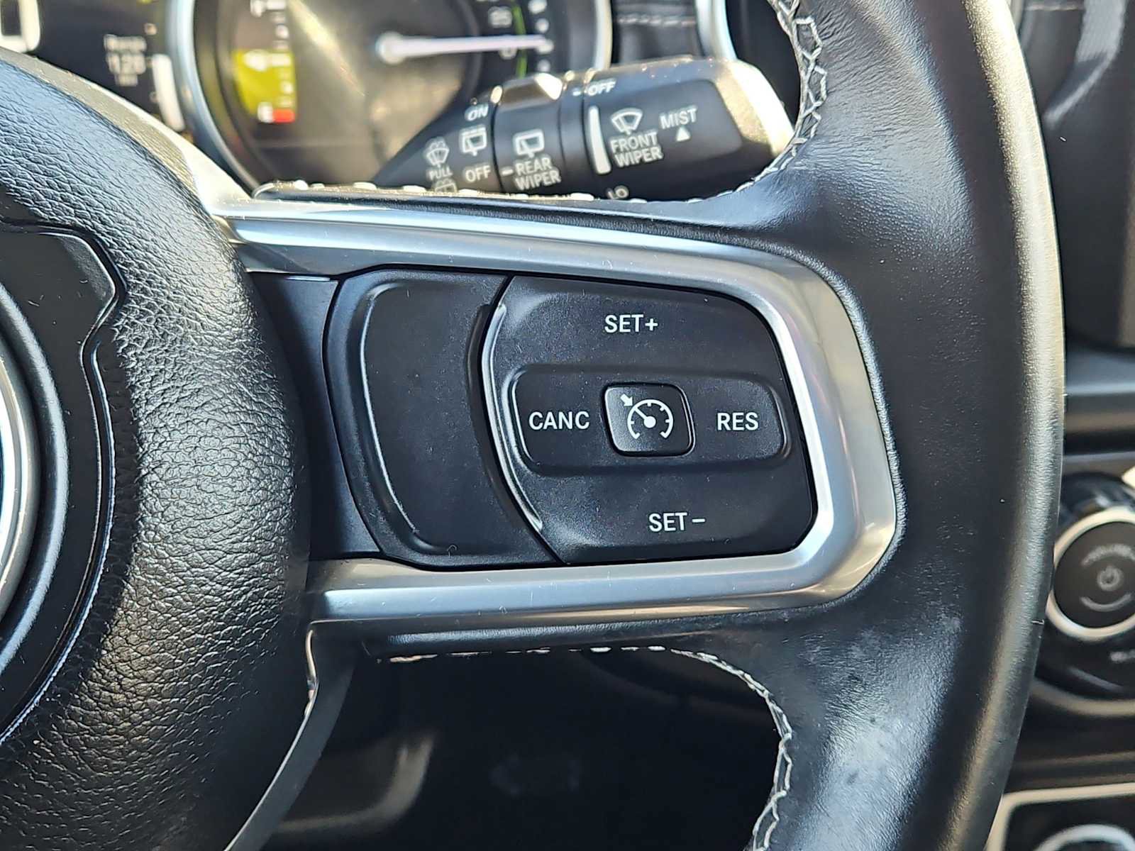 Used 2022 Jeep Wrangler Unlimited Sahara AWD/4WD image 24