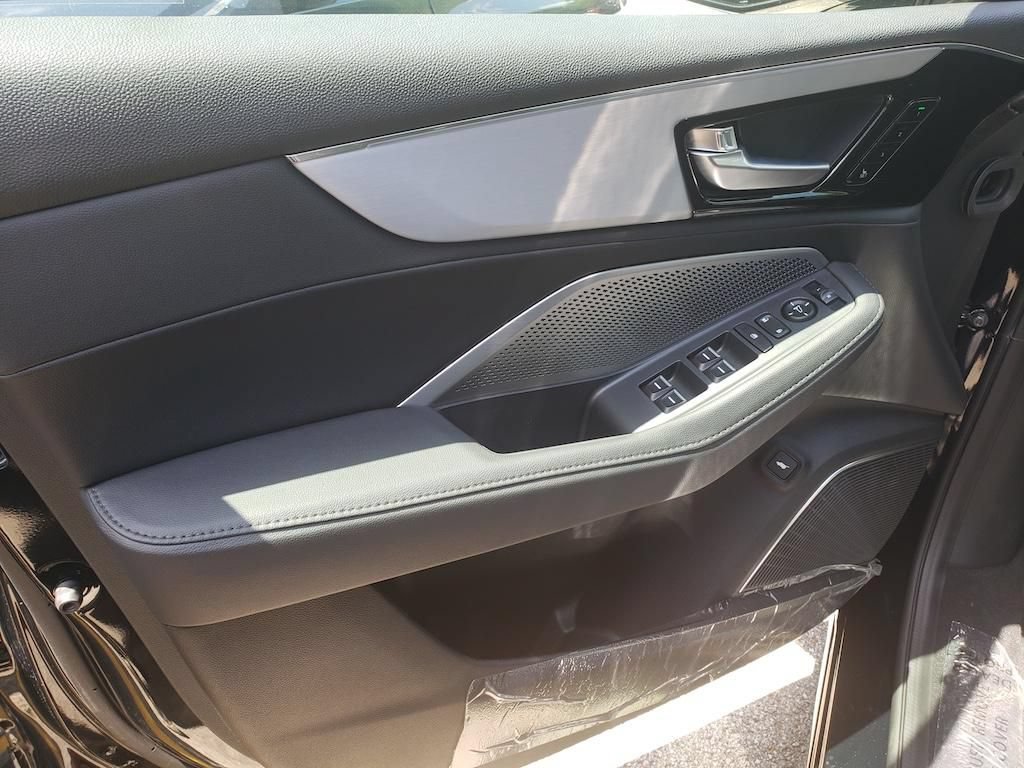 New 2026 Acura MDX SH-AWD image 11