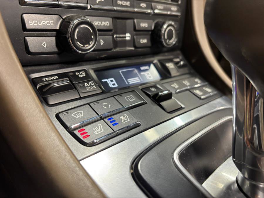 Used 2013 Porsche 911 Carrera 4S image 11