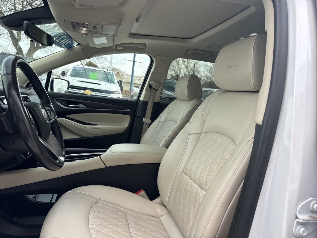Certified 2022 Buick Enclave Avenir w/ Avenir Technology Package image 19