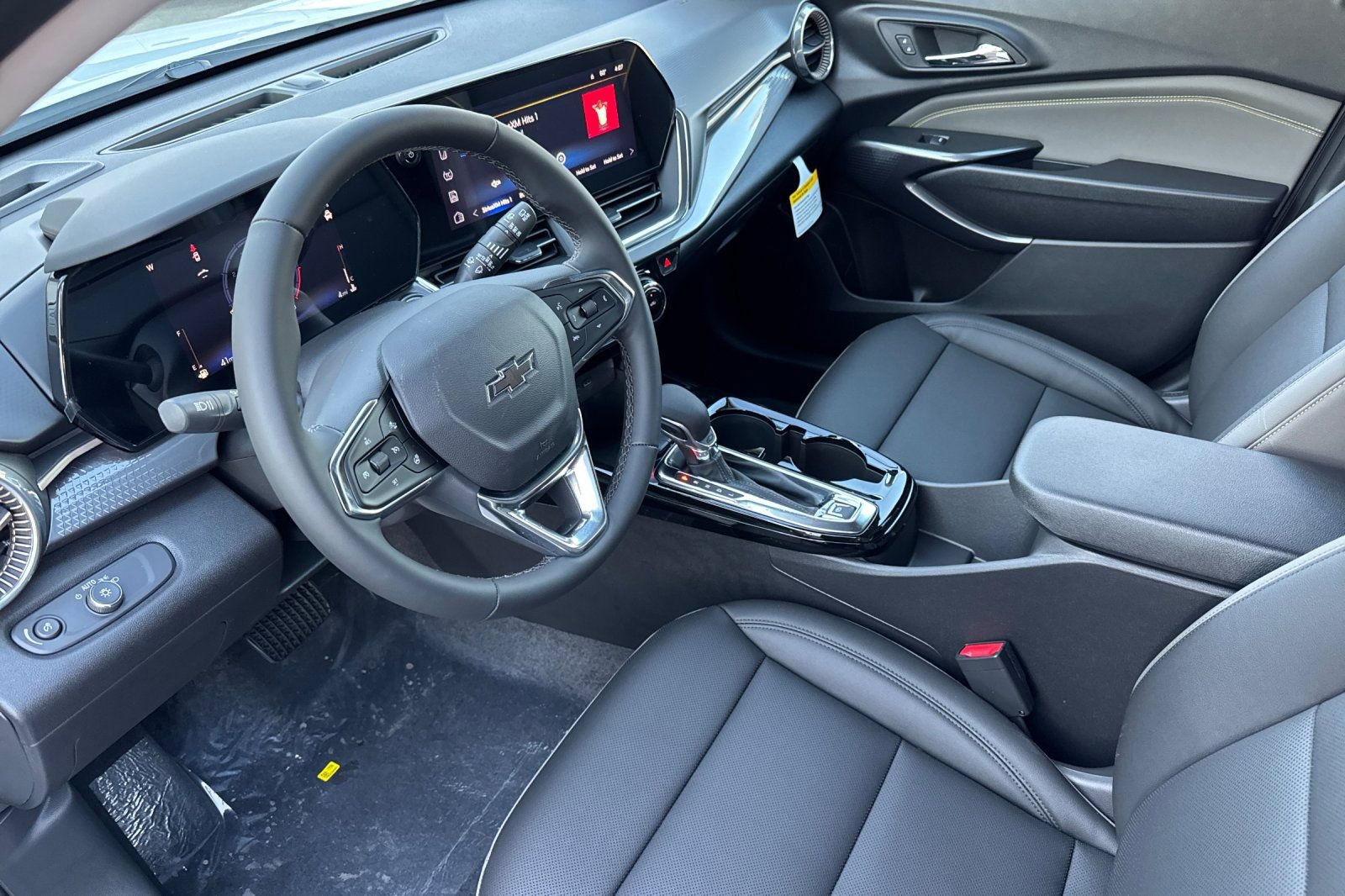 New 2026 Chevrolet Trax ACTIV w/ Driver Confidence Package image 9