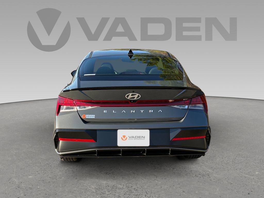 New 2026 Hyundai Elantra SEL Sport Premium image 20
