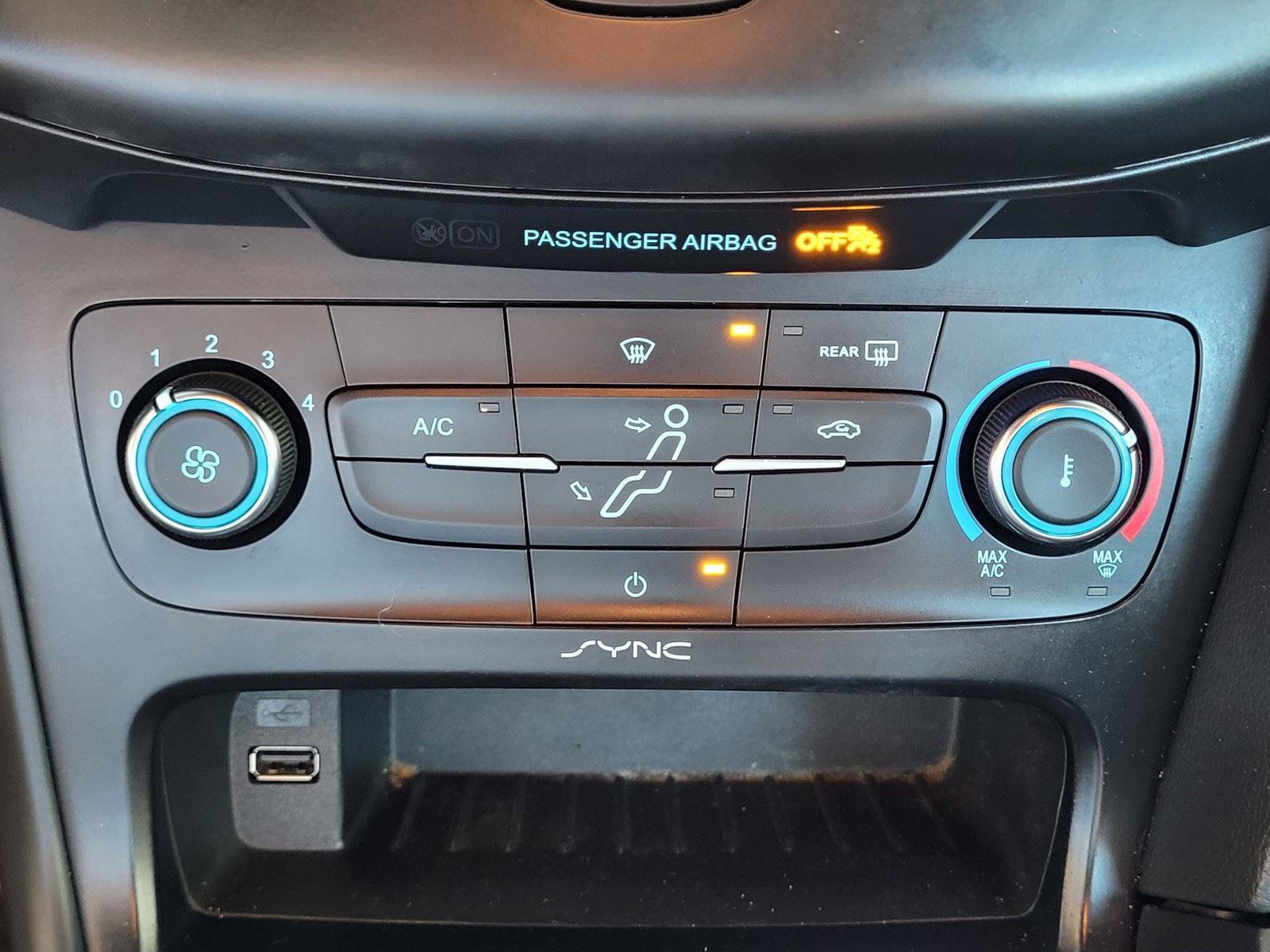 Used 2018 Ford Focus ST image 26