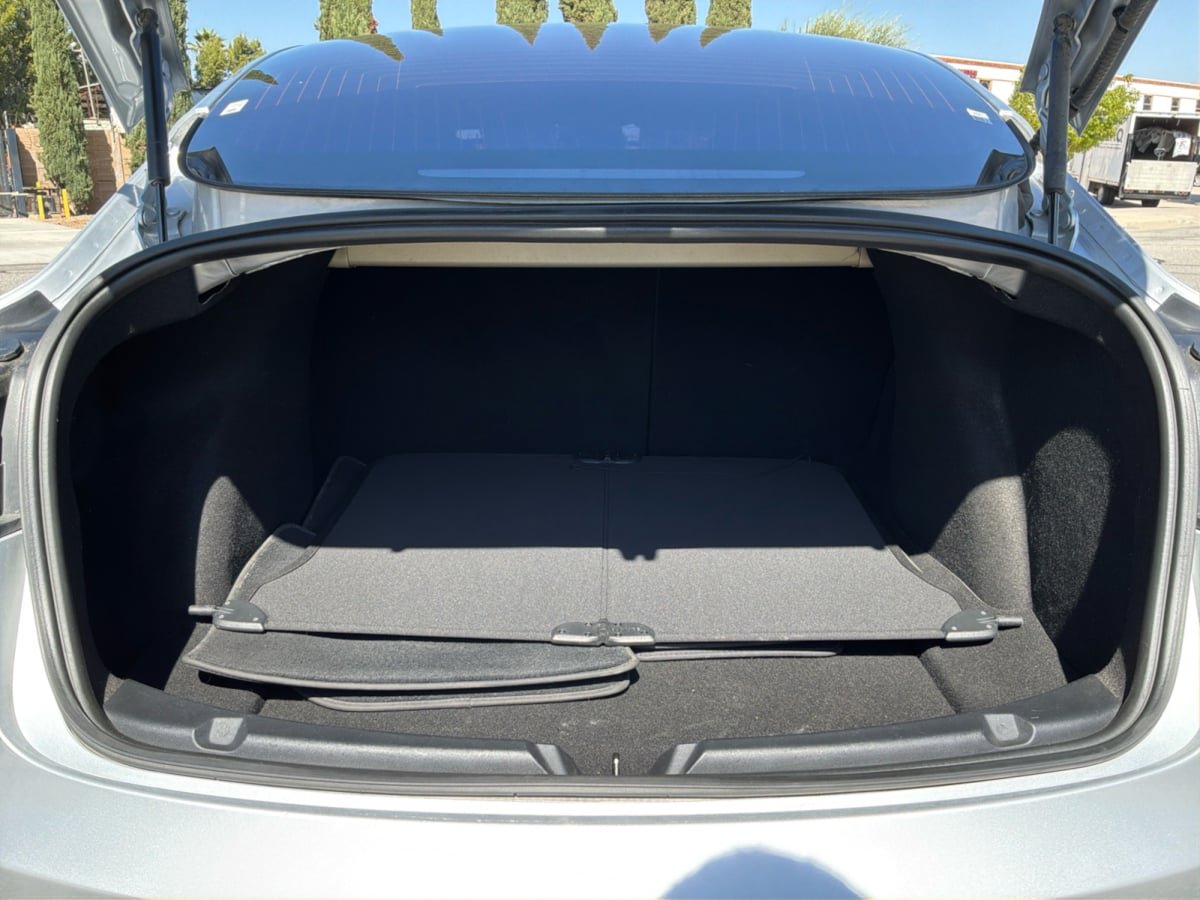 Used 2018 Tesla Model 3 Long Range RWD image 22