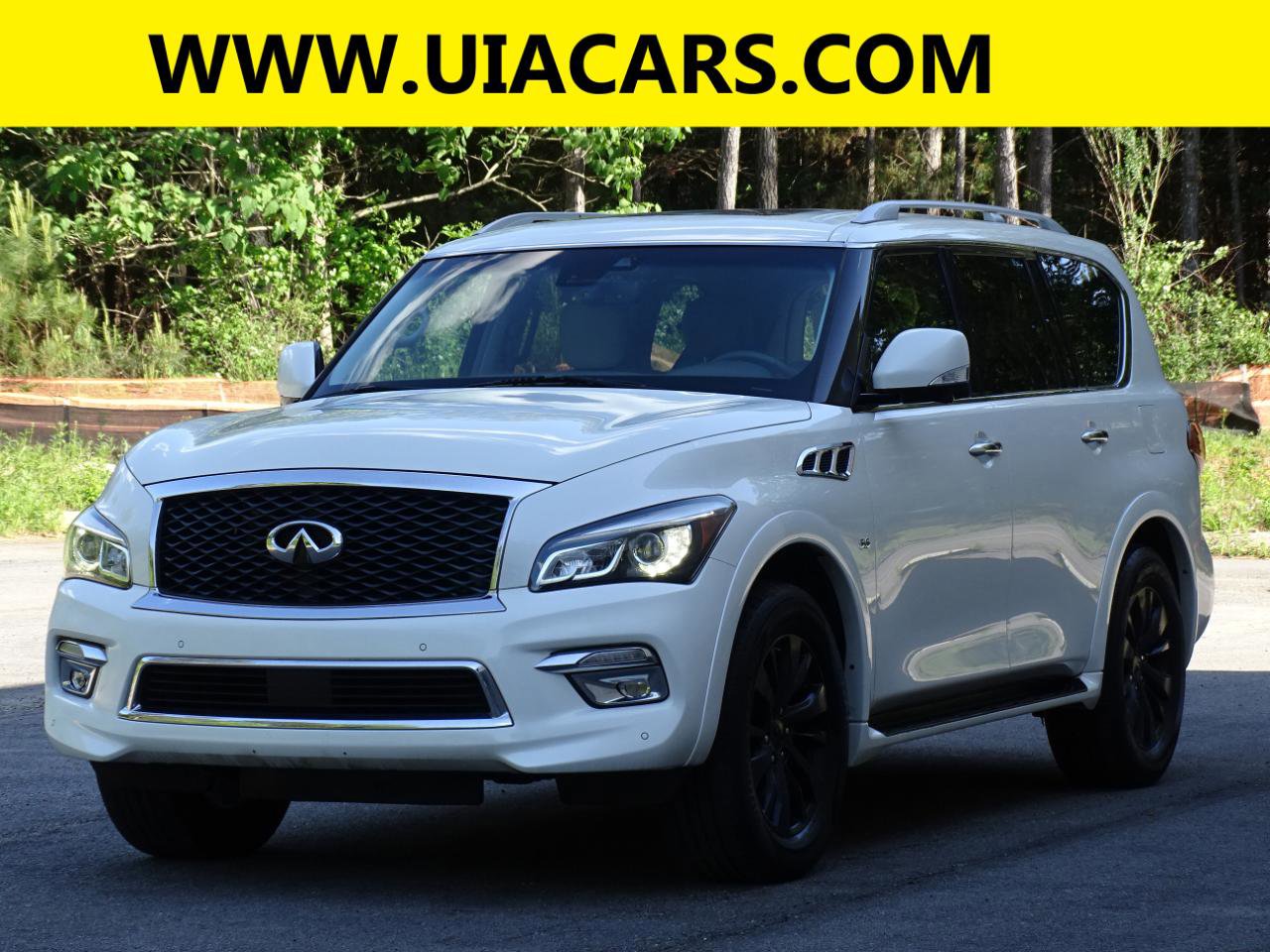 Used 2017 INFINITI QX80 2WD w/ Driver Assistance Package image 2