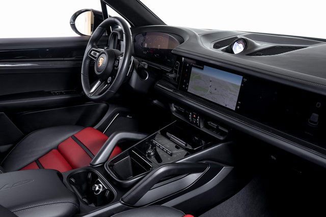 Certified 2025 Porsche Cayenne GTS image 52