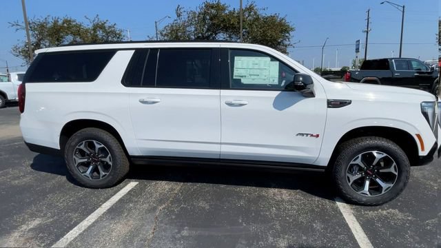 New 2026 GMC Yukon XL AT4 w/ AT4 Premium Plus Package AWD/4WD image 3