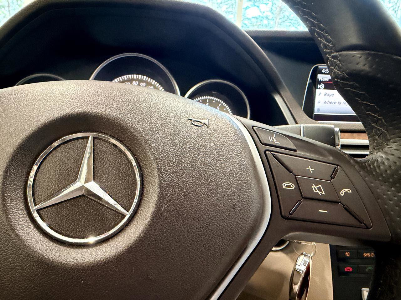 Used 2014 Mercedes-Benz E 350 E350 Sedan image 28