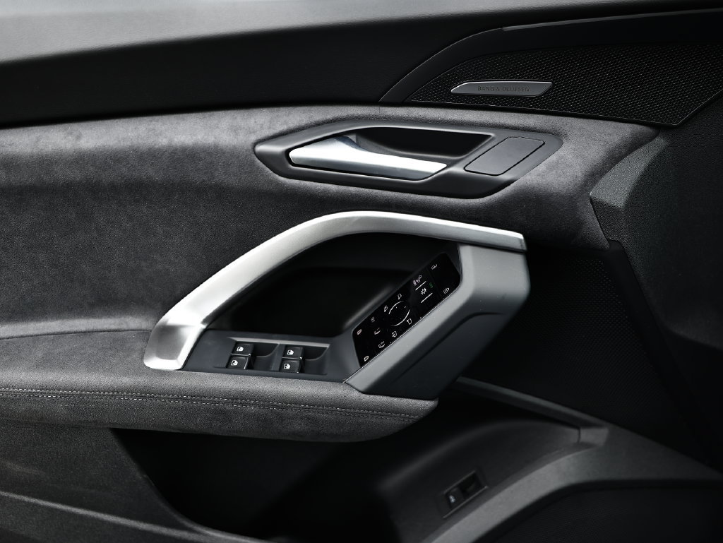 New 2026 Audi SQ5 Prestige AWD/4WD image 14