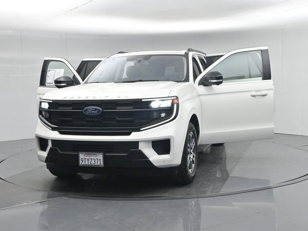 Used 2025 Ford Expedition Max Active image 61