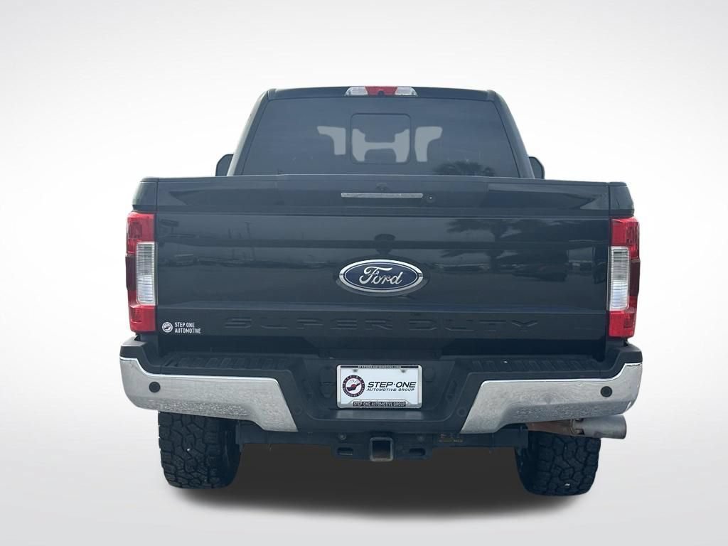 Used 2019 Ford F250 Lariat w/ Lariat Ultimate Package AWD/4WD image 6