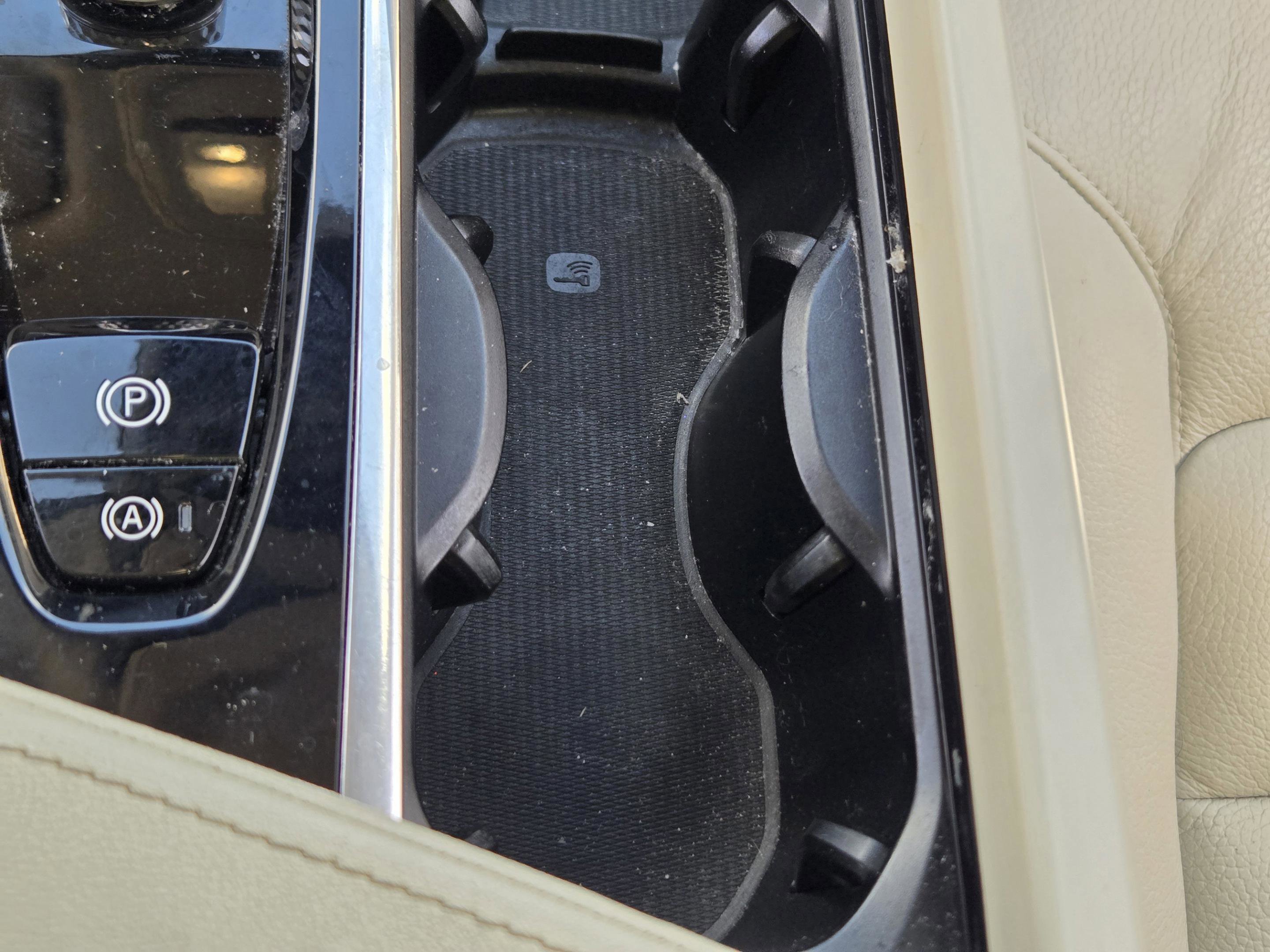 Used 2023 Volvo XC60 B5 Plus w/ Climate Package image 17