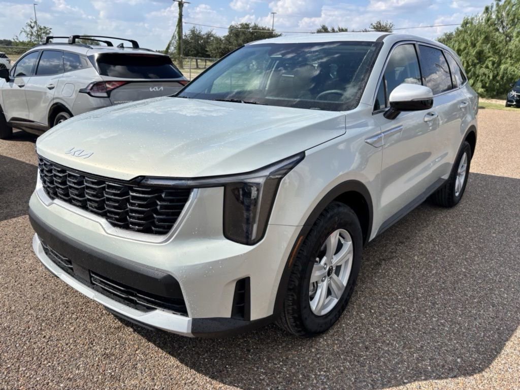 New 2026 Kia Sorento LX FWD image 3