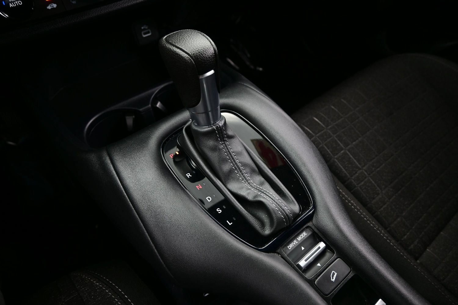 Used 2024 Honda HR-V LX image 20