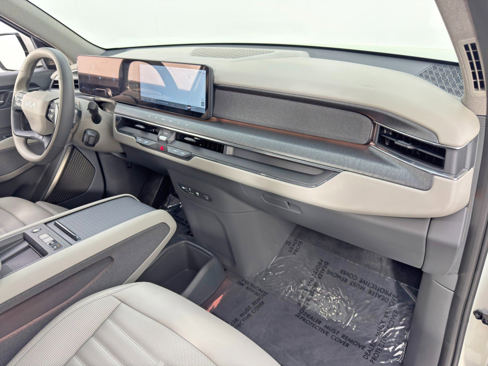 Used 2026 Kia EV9 Land image 15