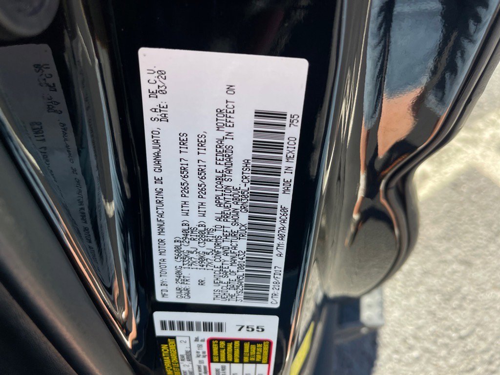 Used 2020 Toyota Tacoma TRD Sport image 11