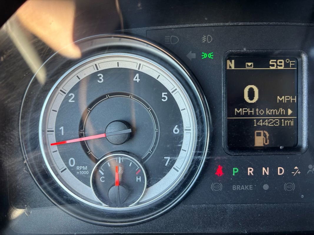 Used 2016 RAM 2500 SLT image 25