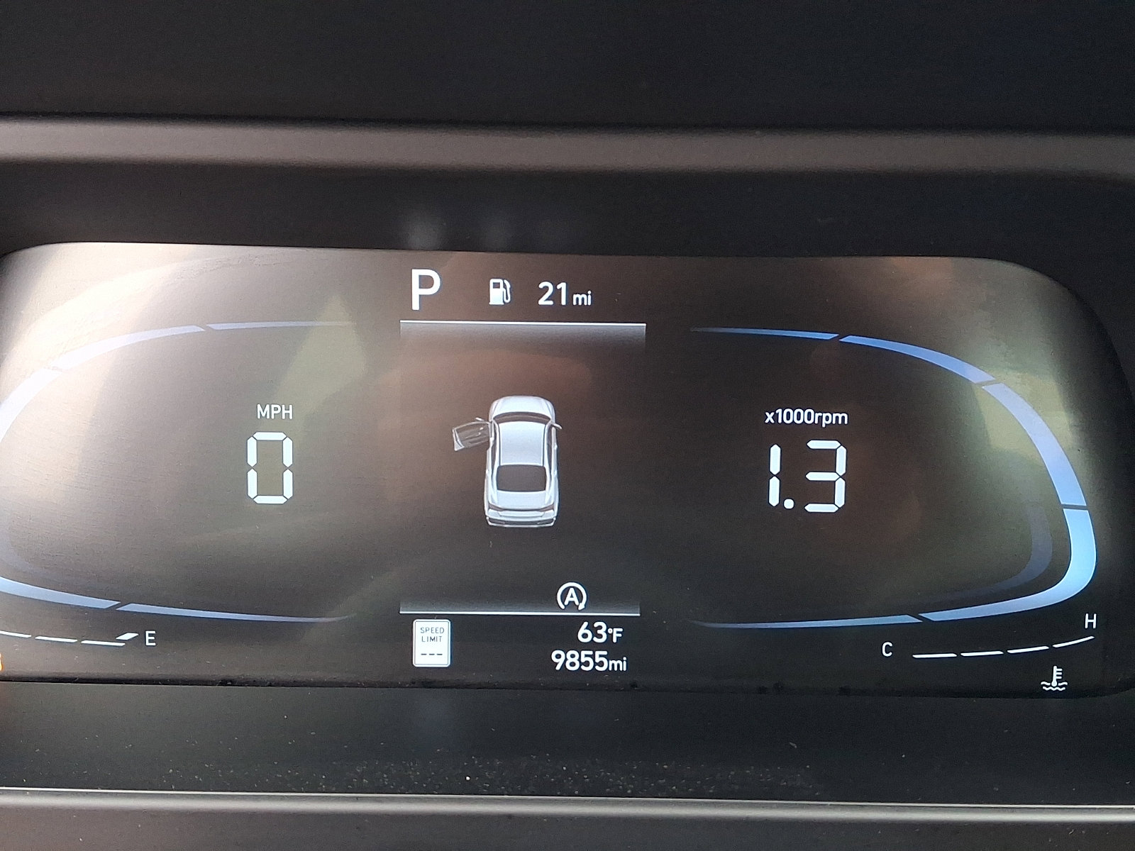 Certified 2024 Hyundai Elantra SE image 19