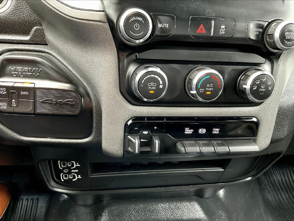 Used 2023 RAM 3500 Tradesman AWD/4WD image 18