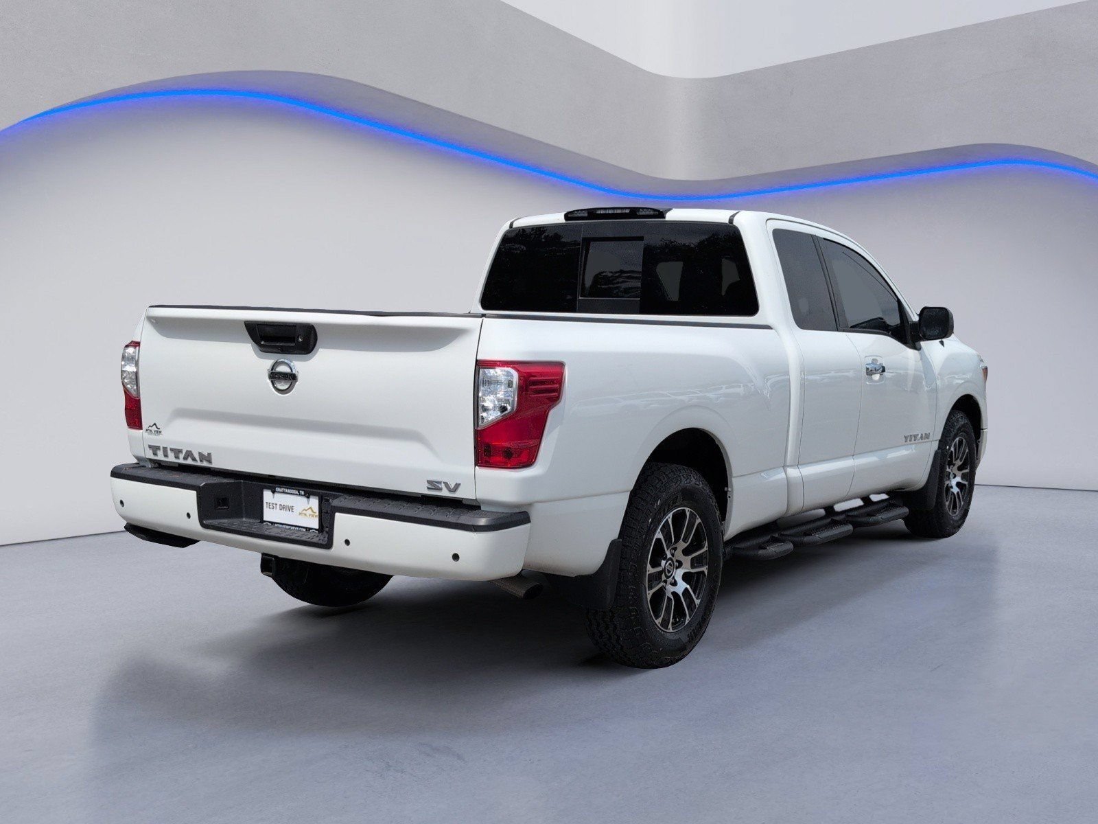 Used 2021 Nissan Titan SV w/ SV Convenience Package RWD image 9