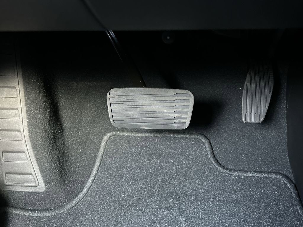 New 2026 GMC Sierra EV Elevation w/ Premium Package image 17