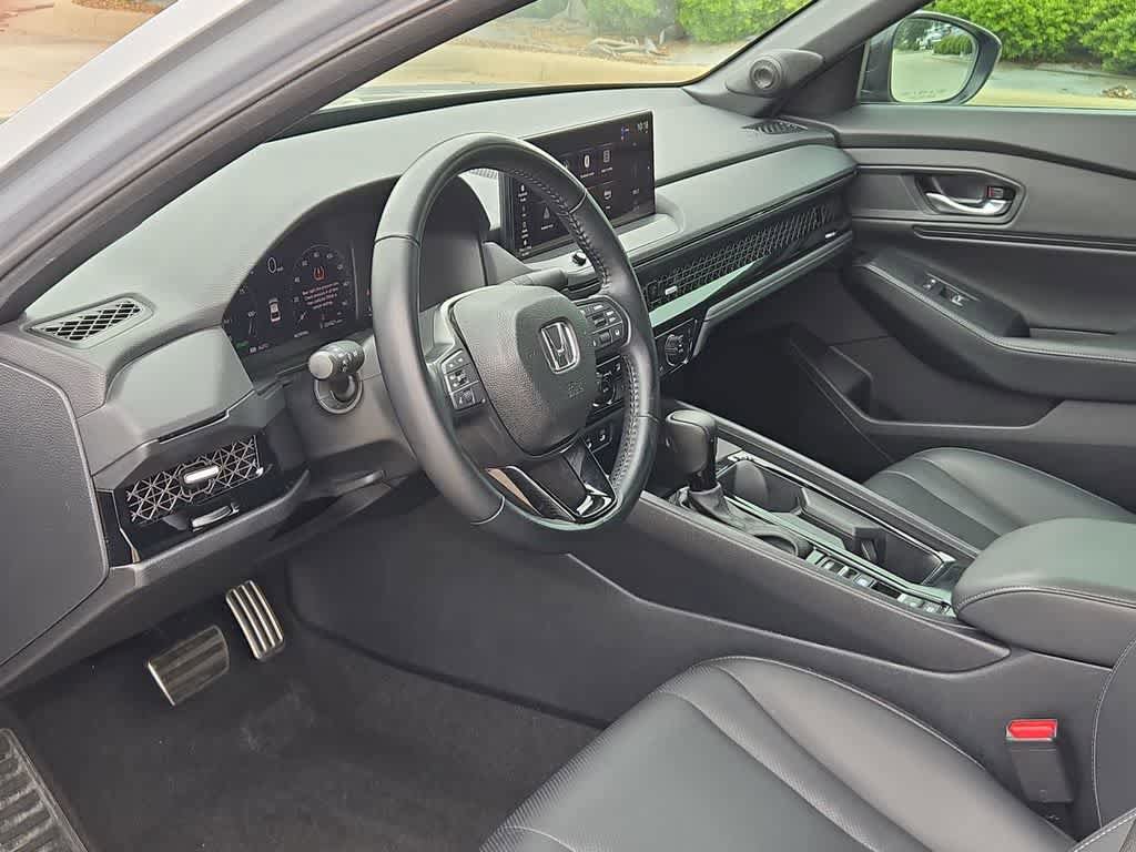 Used 2025 Honda Accord Sport image 10
